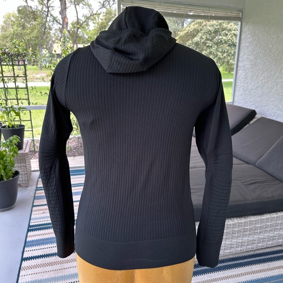 Nike Pro Hyperwarm Limitless Black Pullover - Picture 4 of 8